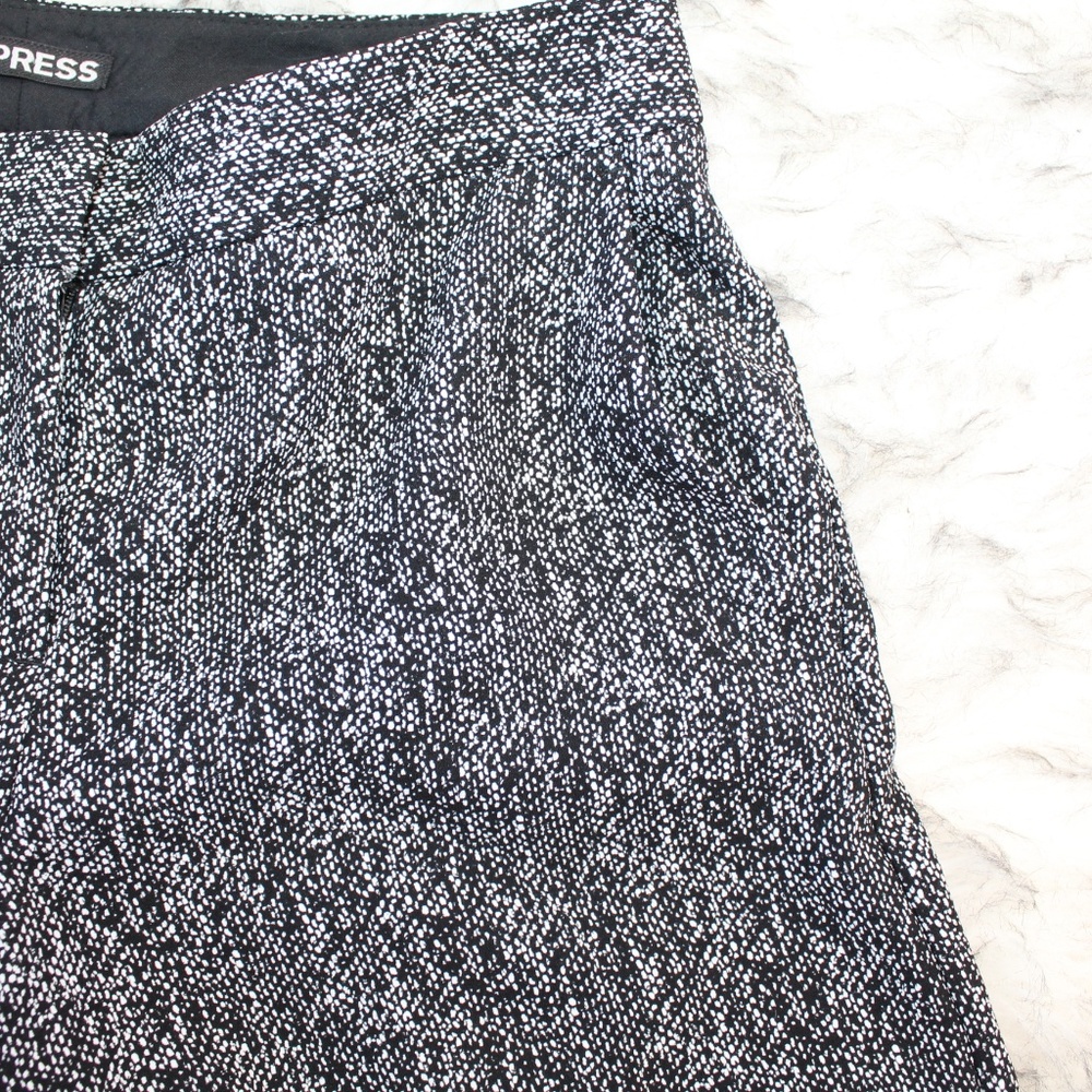 SOLD Express Wide Leg Trousers in Black & White - Picture 5 of 8